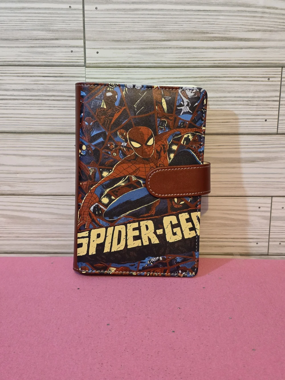 Spiderman B6 Binder w Magnetic Binder *Includes Spiderman Paper